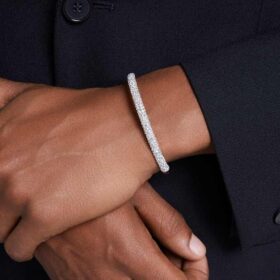 Sublima Bangle Snow Pavé, White, Rhodium Plated Sublima Bangle Snow Pavé, White, Rhodium Plated